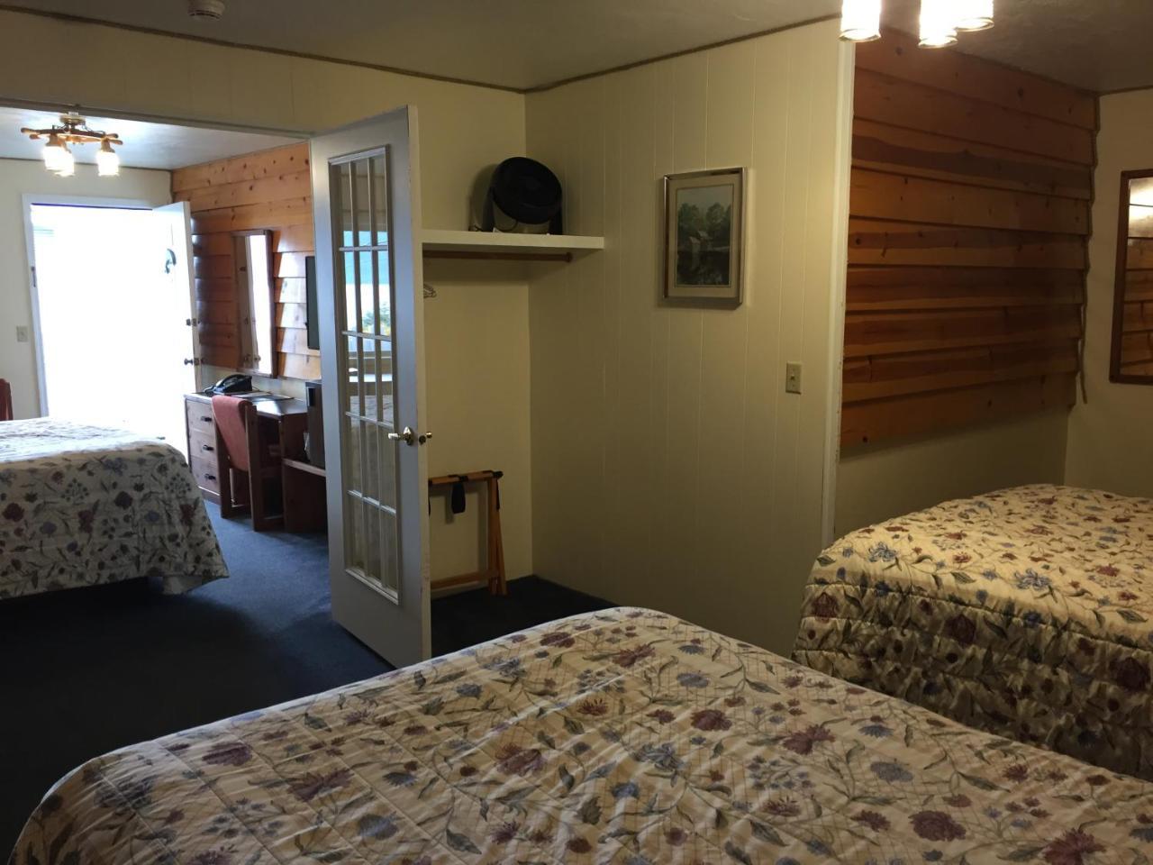 Captain'S Choice Motel Haines Ngoại thất bức ảnh